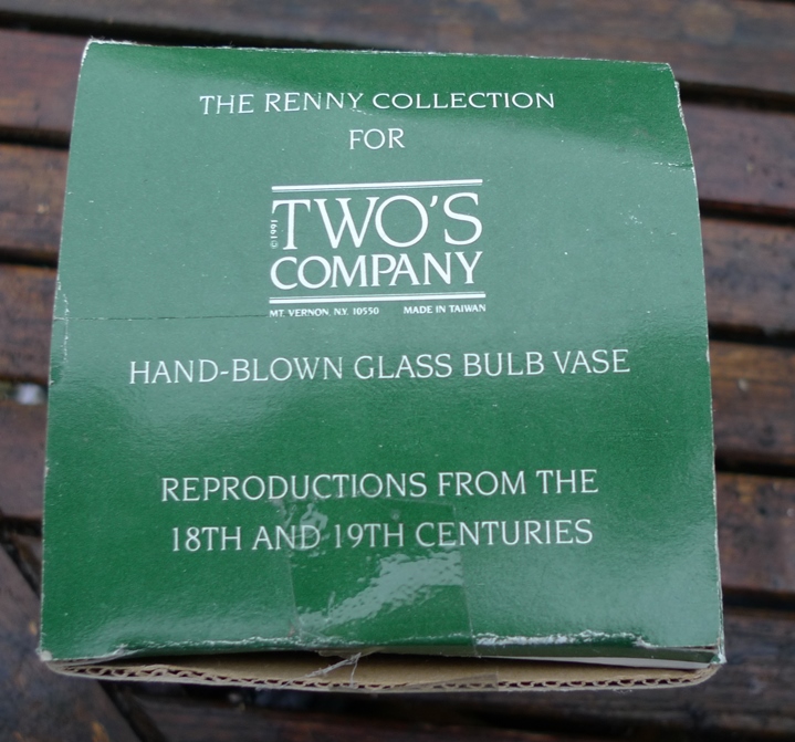 two's company hyacinth vase box