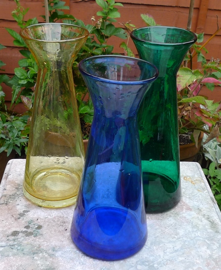 x-shape hyacinth vases