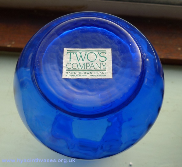 teardrop Twos Company base